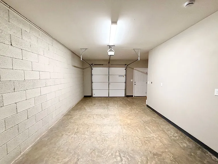 511 Glenstone Springs Dr — Photo 40