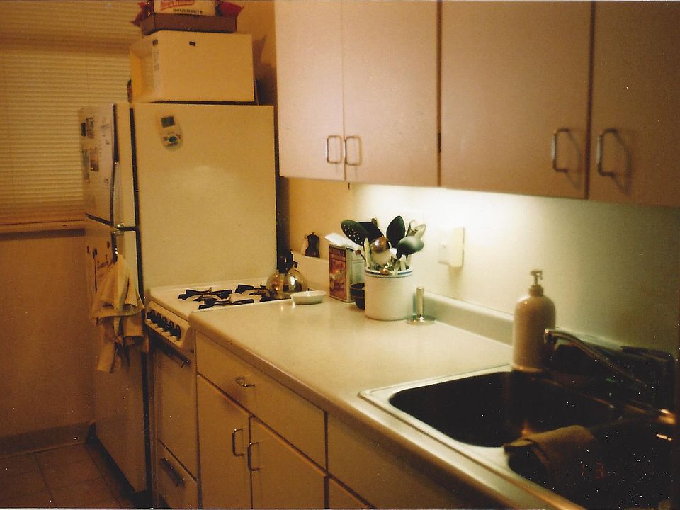 2nd image of 111 W Gilman St APT 7