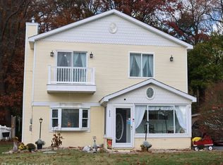 8409 Carols Dr, Brighton, MI