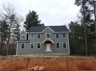 14 Curt St, Seekonk, MA 02771