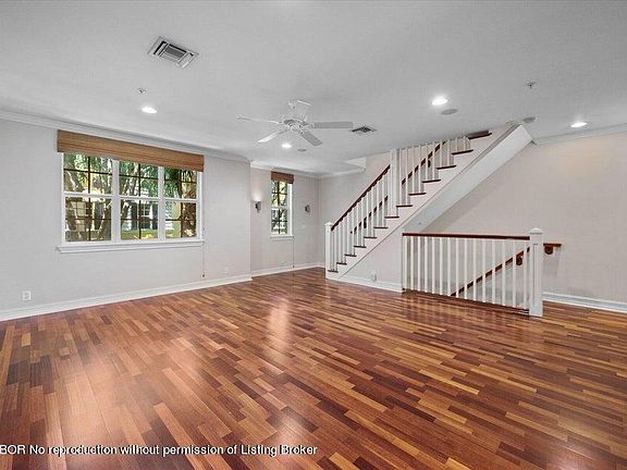 4th image of 341 S Bromeliad #341
