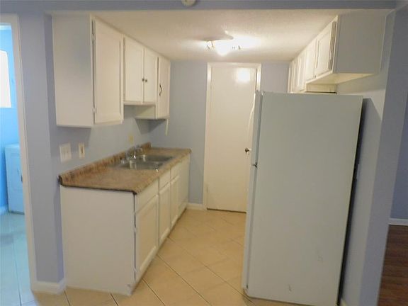 4th image of 429 N 11th St #B