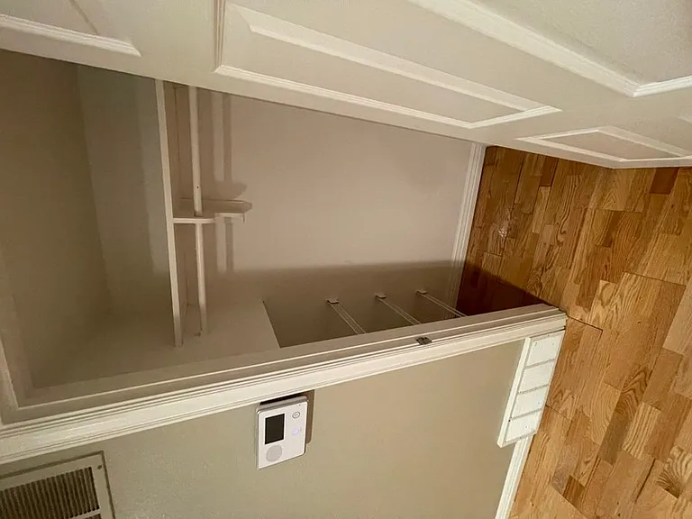 1122 S Lake St #1 — Photo 8