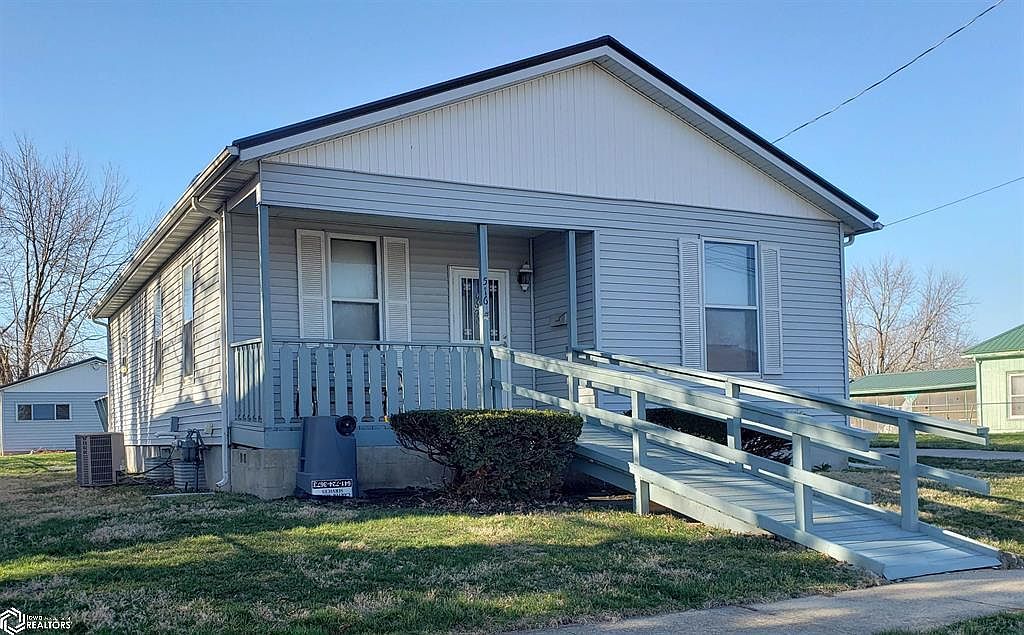 516 E Elm St, Centerville, IA 52544 Zillow