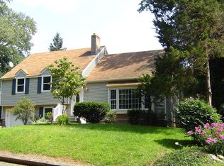 6 Nautical Ter, Lake Hopatcong, NJ 07849