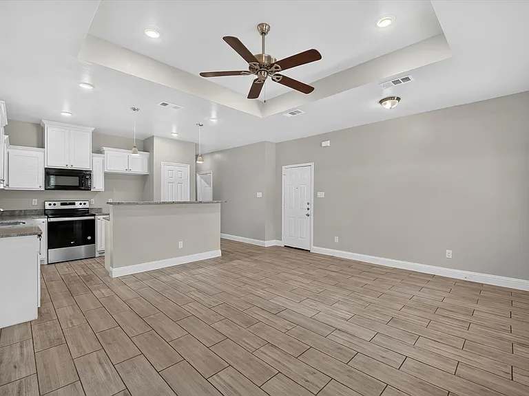 3205 Bois D Arc St — Photo 12
