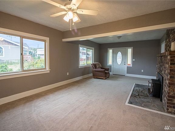 4th image of 2222 Pacific Ave