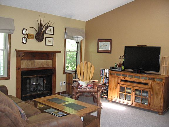 2nd image of 3 Cromwell Dr