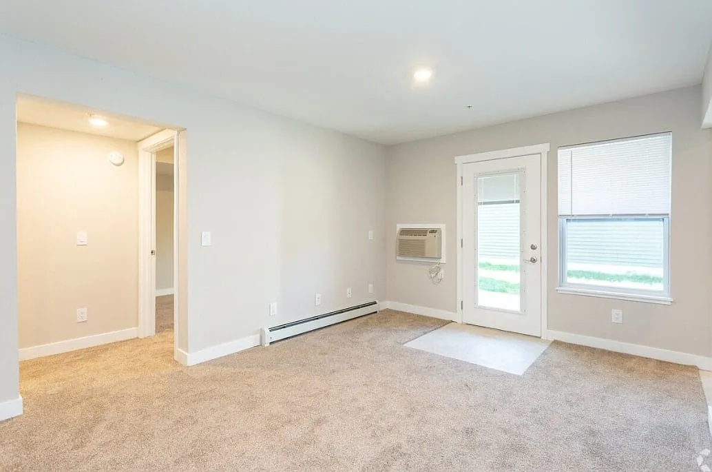 North Hillburn Apartments — Photo 1