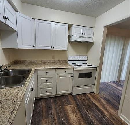 2nd image of 300 NW 20th Ave #5