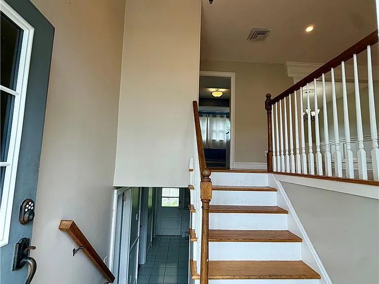 1820 Sherwood St — Photo 14
