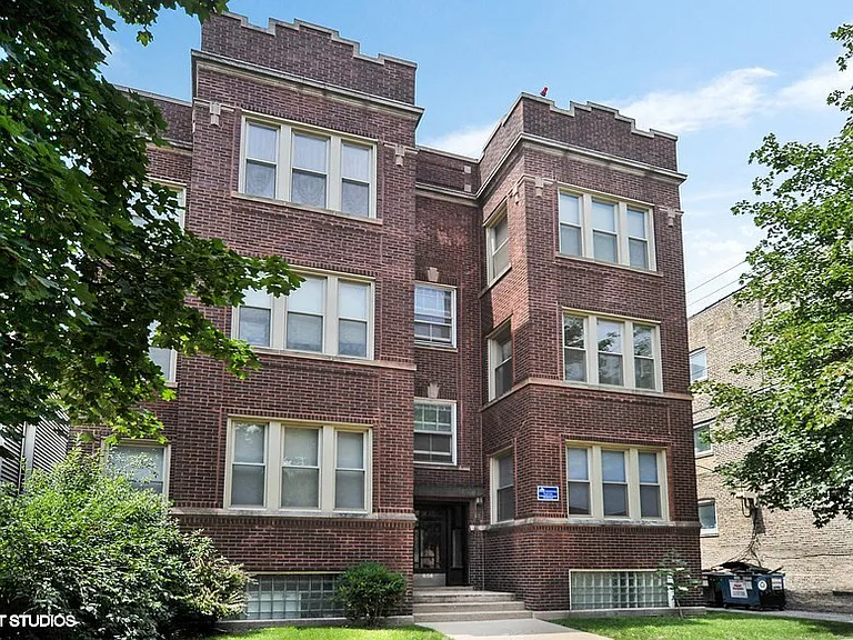 3540 N. Janssen Ave. — Photo 2