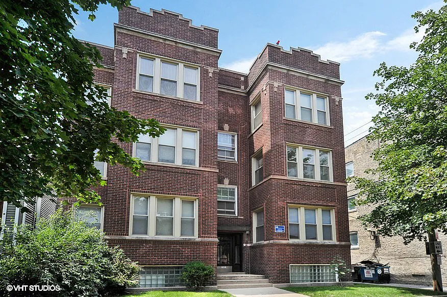 Building Photo - 3540 N. Janssen Ave.