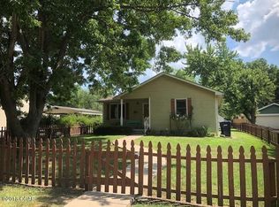 712 W 11th St, Webb City, MO 64870