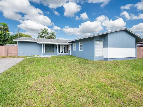 9905 SW 196th St, Cutler Bay, FL 33157