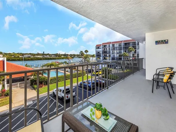 19111 Vista Bay Dr APT 304, Indian Shores, FL 33785