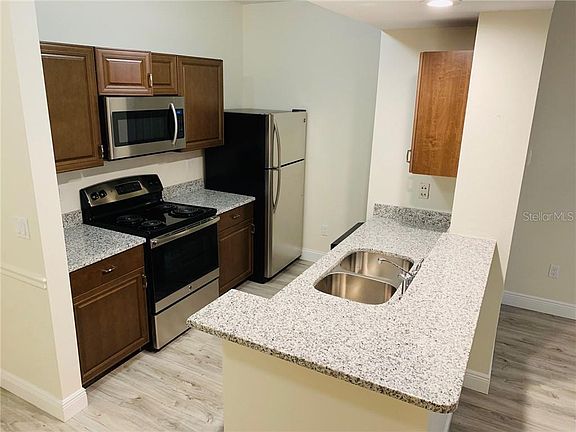 4th image of 14238 Fredricksburg Dr APT 307