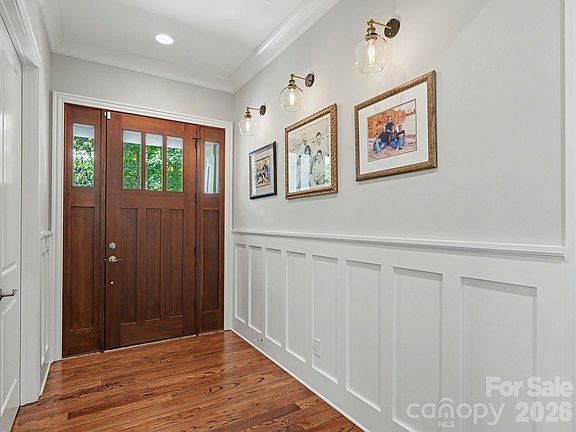 2nd image of 9560 Regent Dr