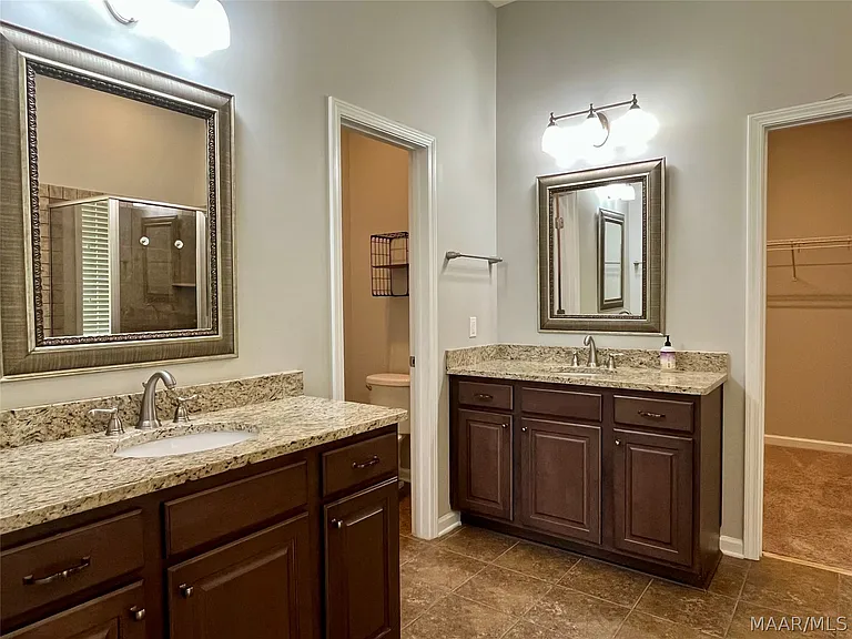 9408 Tillman Ct — Photo 32