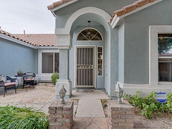 5th image of 2558 E Lockwood St