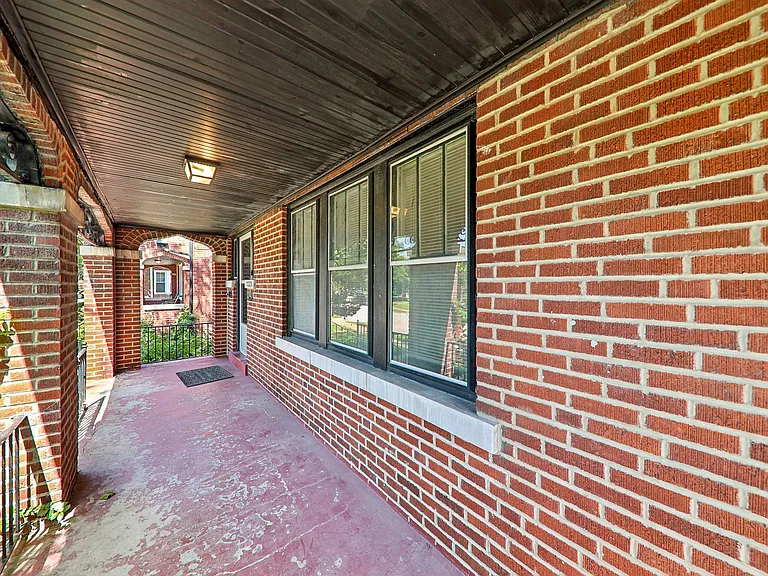 7315 Lindell Blvd #1 — Photo 32