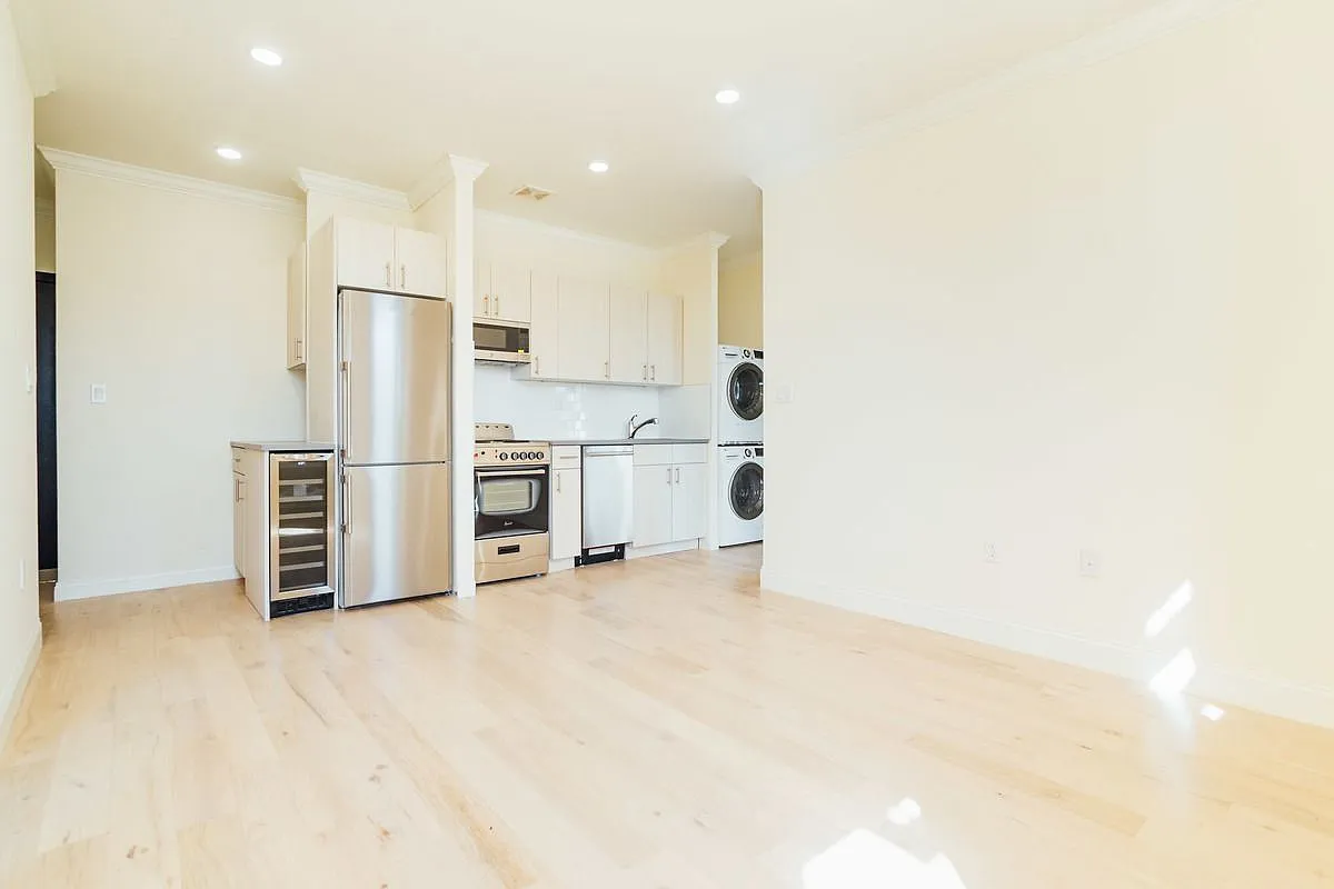 947 Bushwick Ave #D8 photo 1
