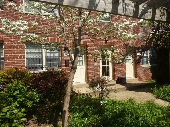 1412 S Carolina Ave SE, Washington, DC 20003