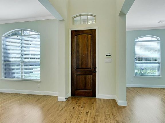 3rd image of 7508 Sabine Dr