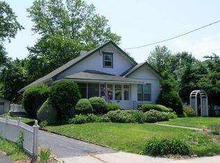 864 River Rd, Fair Haven, NJ 07704