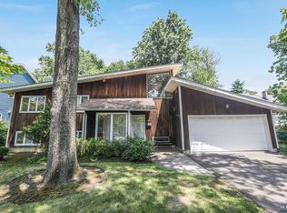 203 Sherwood Pl, Englewood, NJ 07631