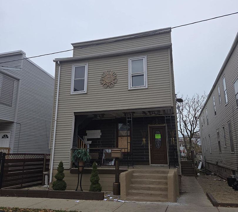 1st image of 9651 S Avenue N