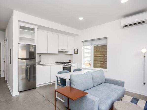 323 S East St #8