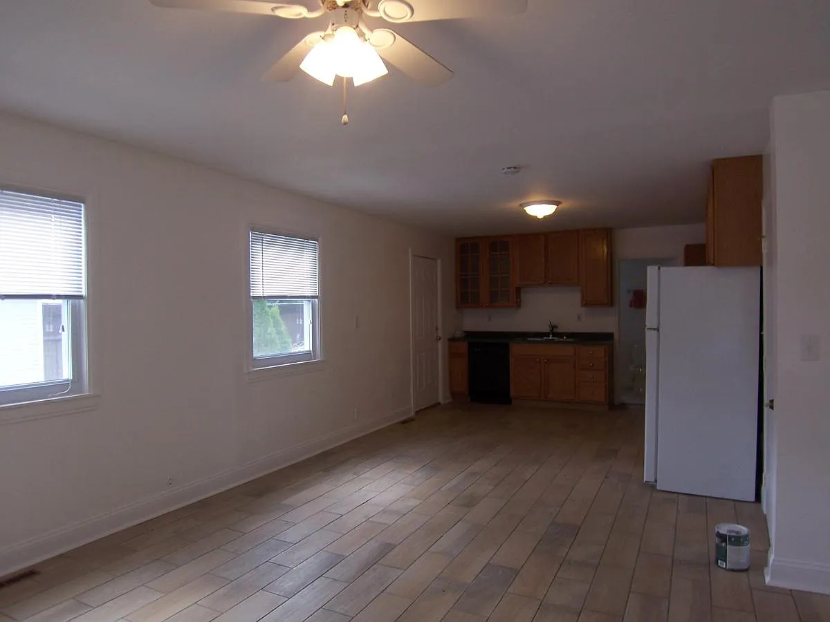 2 bed, $1,295 — Photo 3