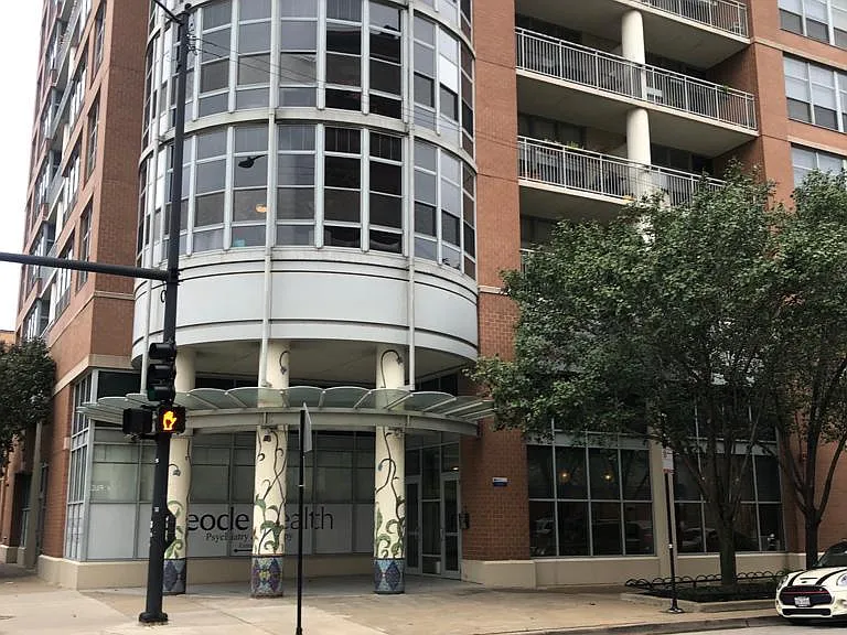 1200 W Monroe St #420 — Photo 27