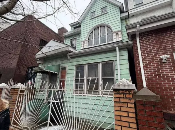 464 53rd Street image 1 of 2