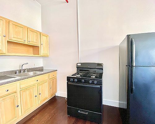 4th image of 248 McKibben St #19GV