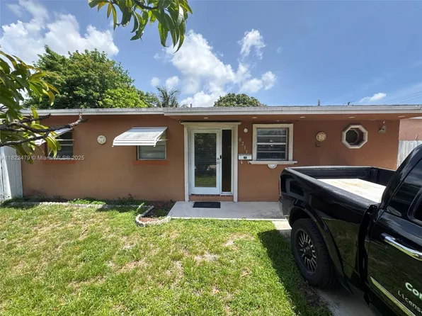 6211 SW 9th Pl, North Lauderdale, FL 33068