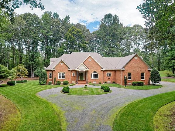2nd image of 14236 Three Oaks Ln