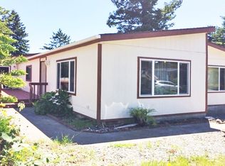 98202 Gavin Ln, Brookings, OR 97415