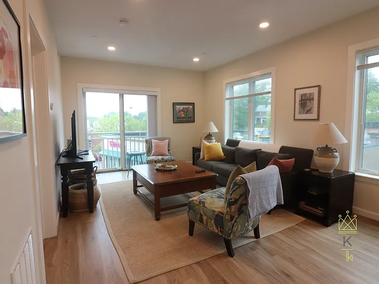 458 Washington St #203 — Photo 1