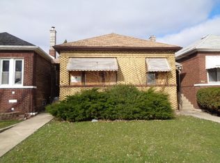 9532 S Escanaba Ave, Chicago, IL 60617