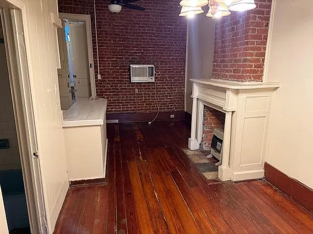 Unit Photo