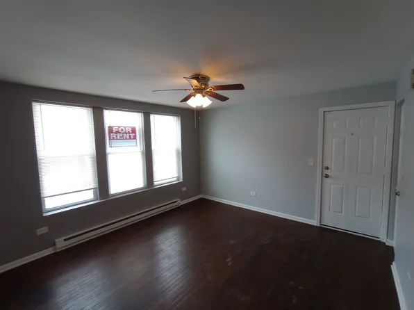 1217 W 70th St #1, Chicago, IL 60636