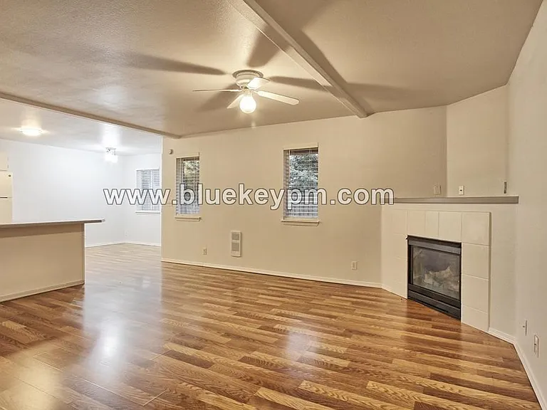 5313 NE 66th Ave #G53 — Photo 5