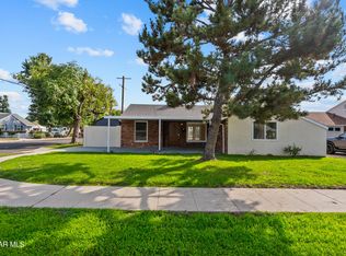 17400 Hemmingway St, Northridge, CA 91325