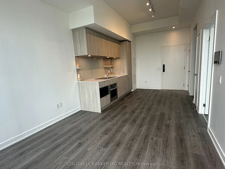 28 Ann St #1404 — Photo 9