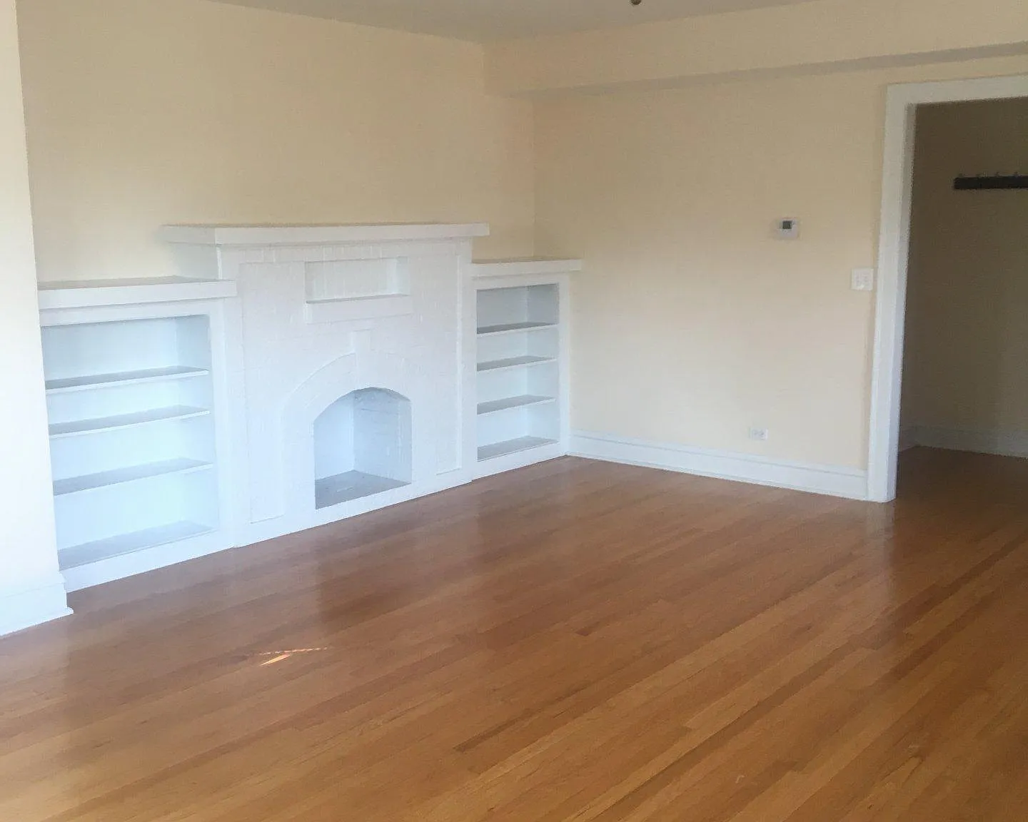 3 bed, $2,400 — Photo 2