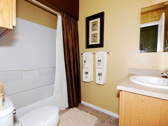 "Upper level full bath."