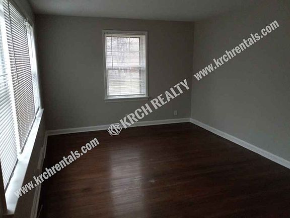 3rd image of 8100 Bluemont Way