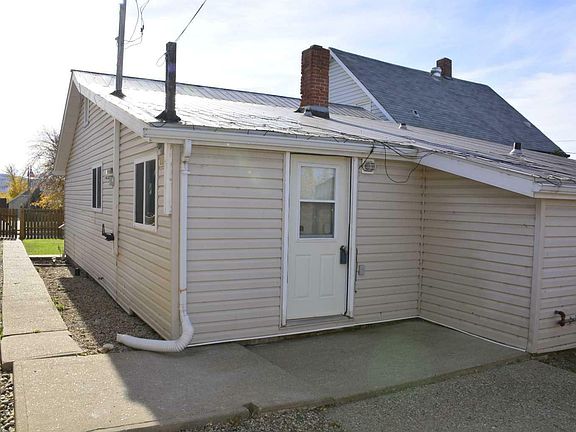 2nd image of 9820 97th Ave